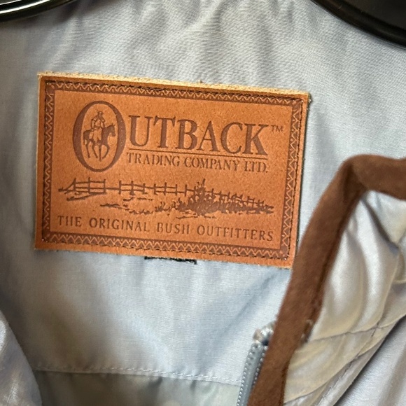 Outback Trading Company - Ladies Down & Country Vest - Picture 3 of 10